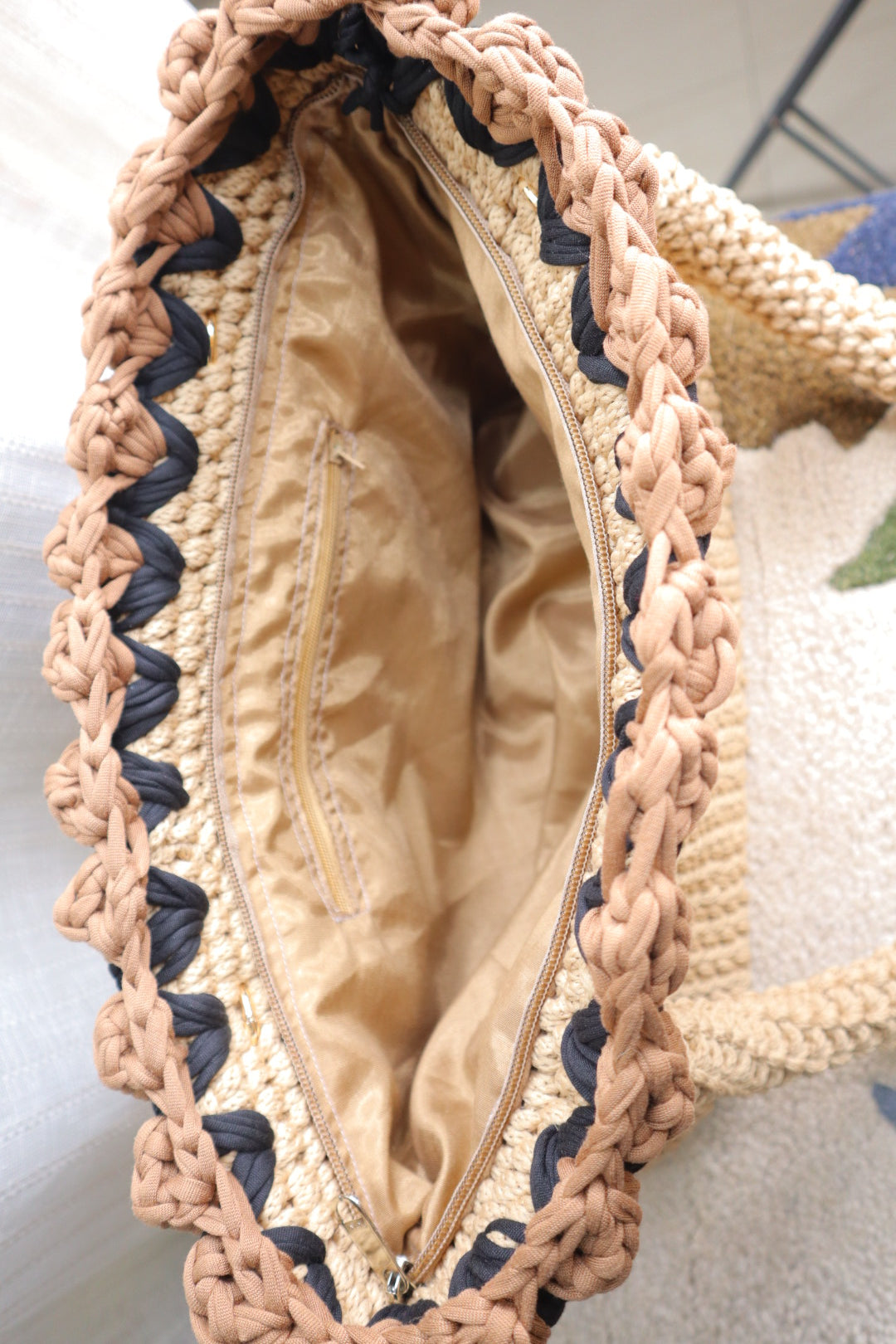 Beige Crochet Tote With Tulips