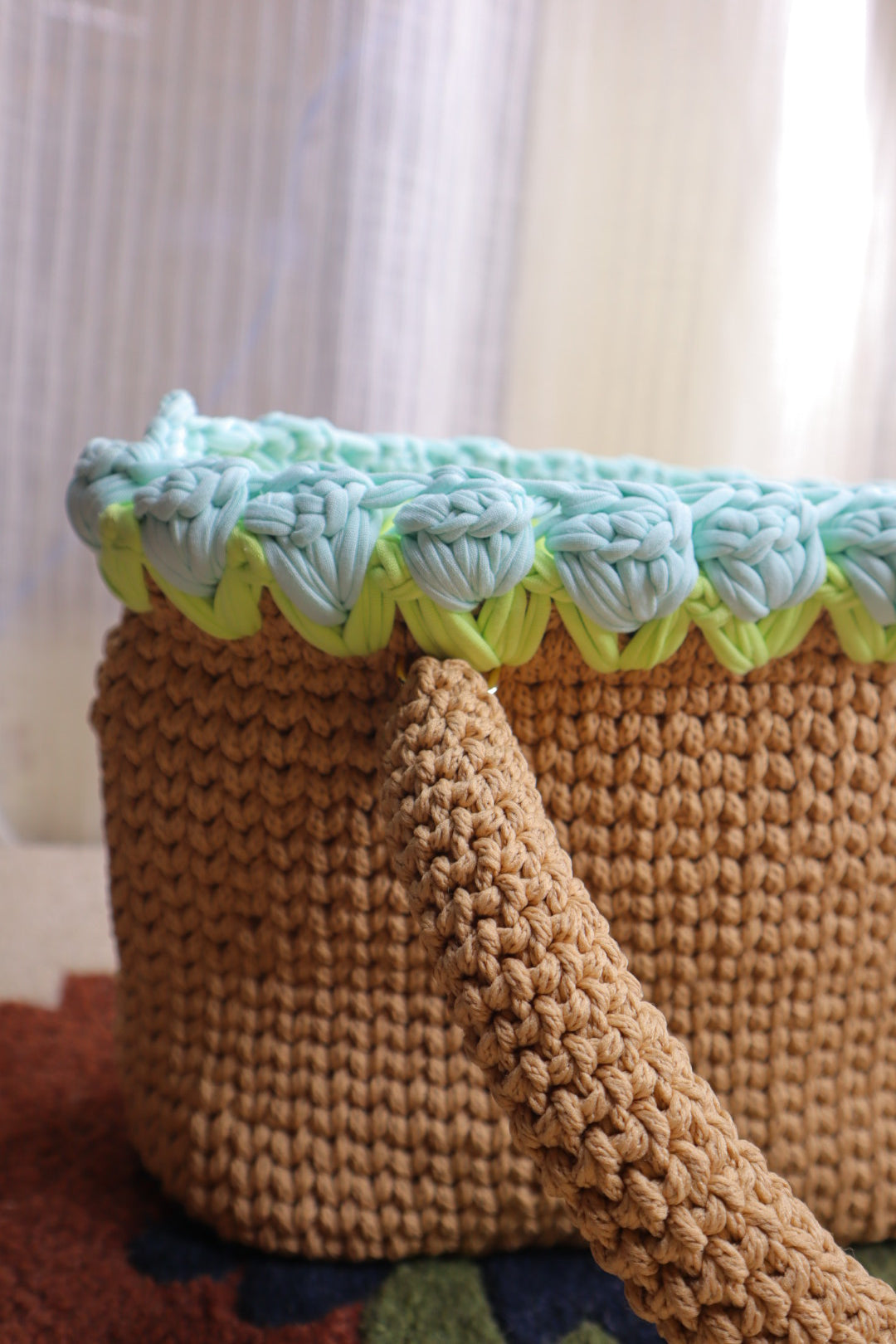 Beige Crochet Tote With Light Blue Tulips