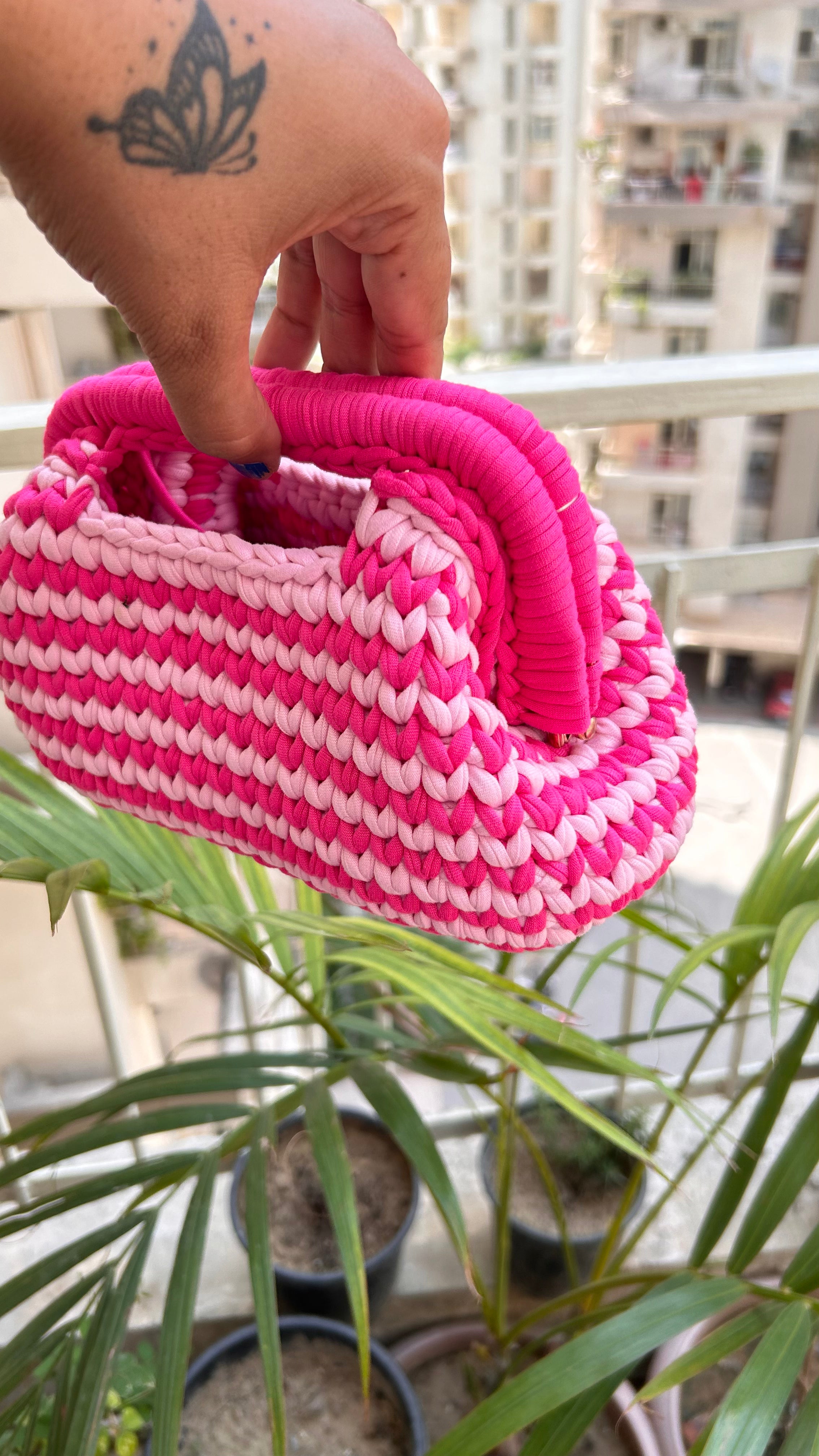 Handmade T-Shirt Yarn Pink Charm Clutch