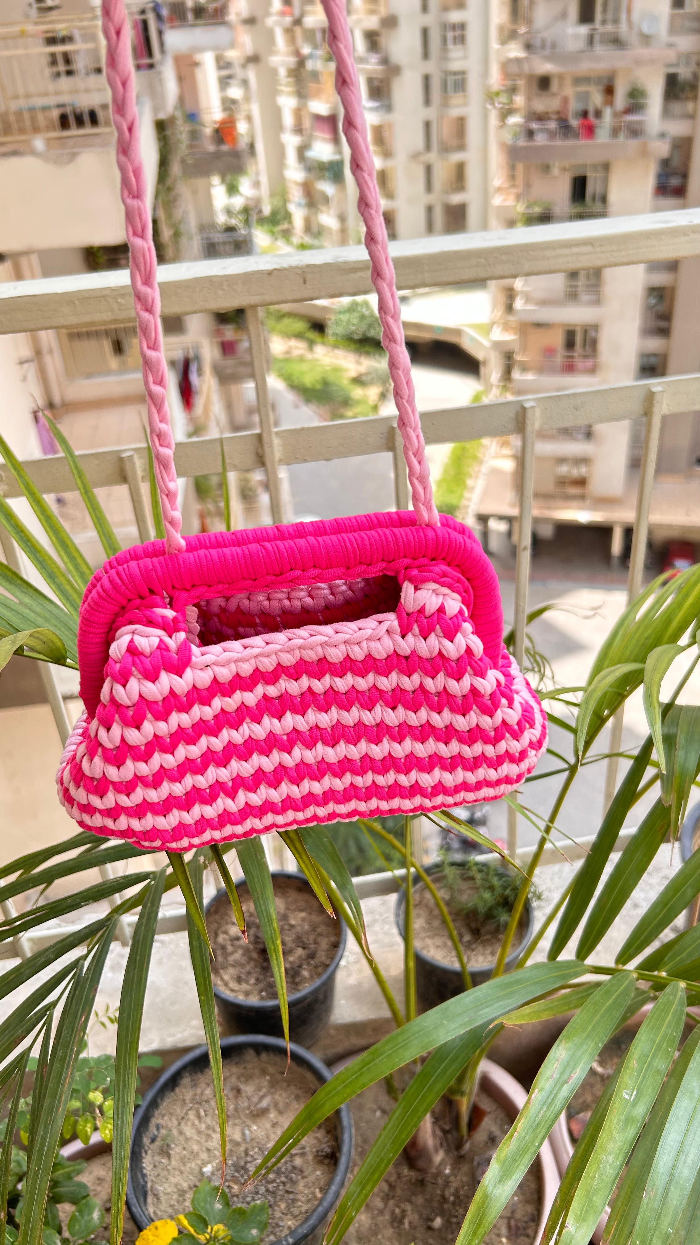 Handmade T-Shirt Yarn Pink Charm Clutch